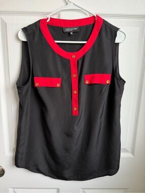 Jones New York Black Sleeveless Top with Red Accents